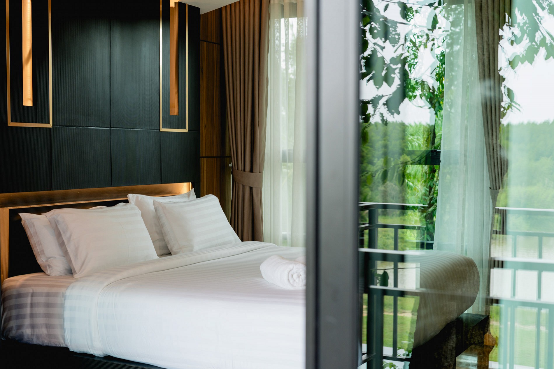 High Tree Resort